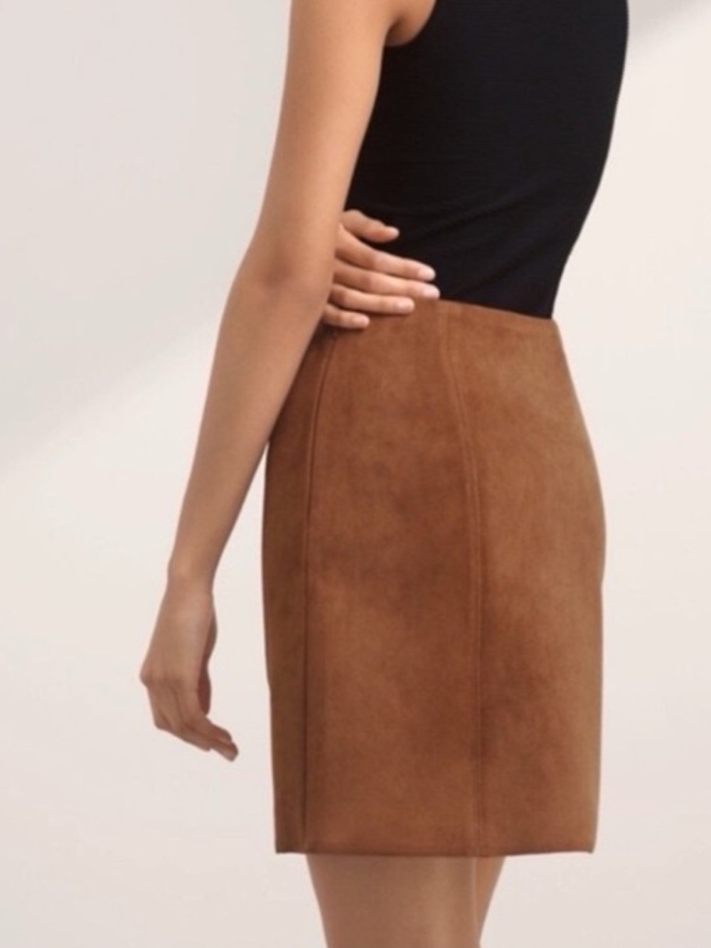 Aritzia babaton suede brown skirt size 6 - Picture 5 of 5